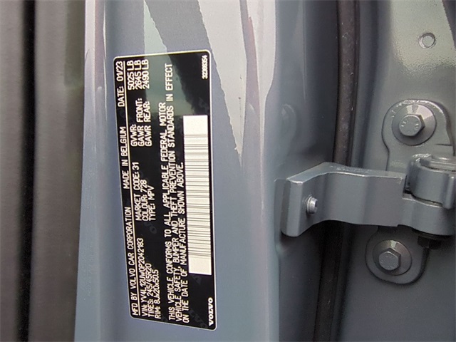 used 2023 Volvo XC40 car, priced at $22,911