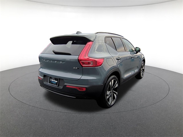 used 2023 Volvo XC40 car, priced at $22,911