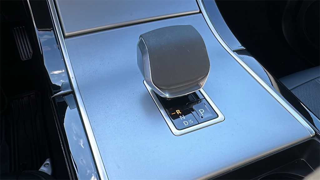 used 2024 Land Rover Range Rover Evoque car, priced at $41,977