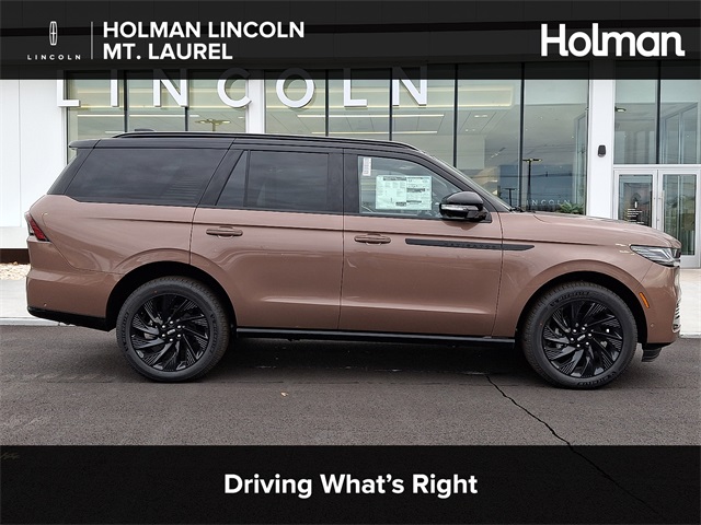 2025 Lincoln Navigator Black Label's photo