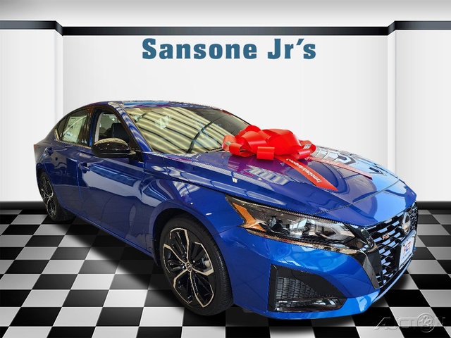 2025 Nissan Altima SR