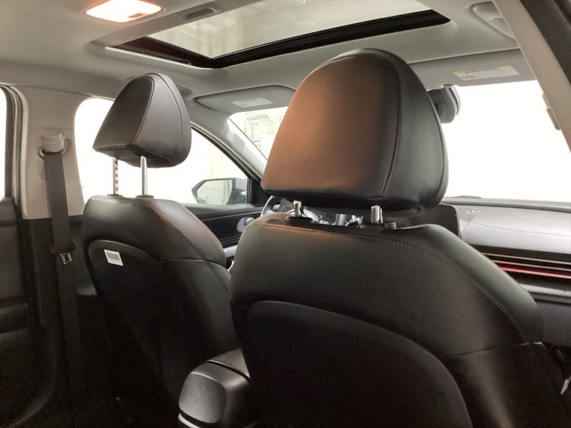 Used 2023 Hyundai Elantra Hybrid Sedan