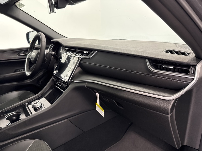 2025 Jeep Grand Cherokee Altitude X photo 13