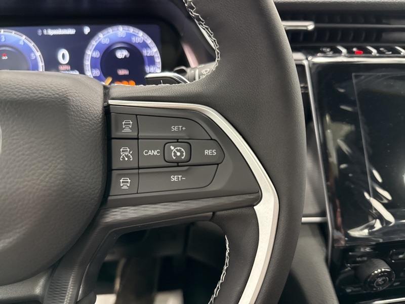 2025 Jeep Grand Cherokee Altitude X photo 23