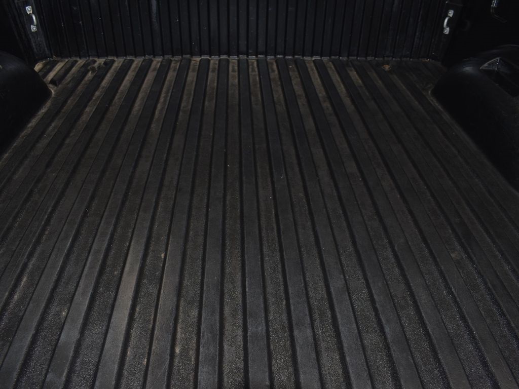 2022 Celestial Silver Metallic Toyota Tundra 4WD SR5 4X4 Truck