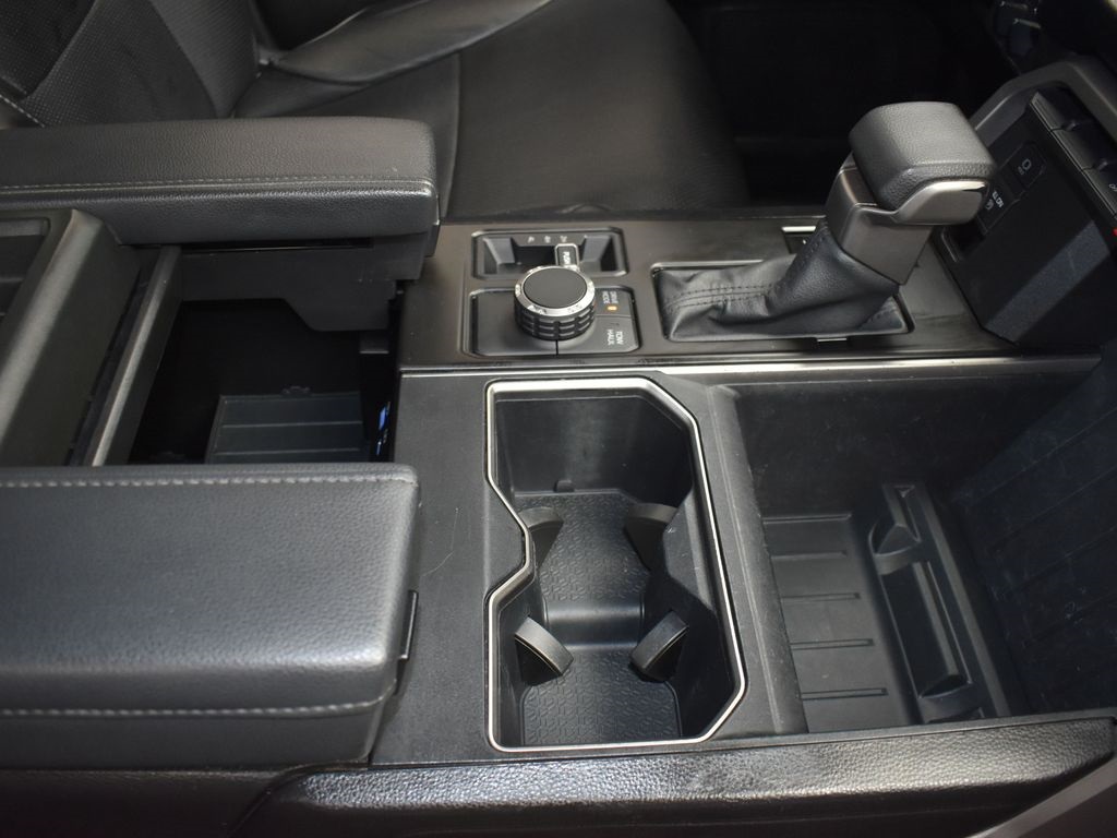 2022 Celestial Silver Metallic Toyota Tundra 4WD SR5 4X4 Truck