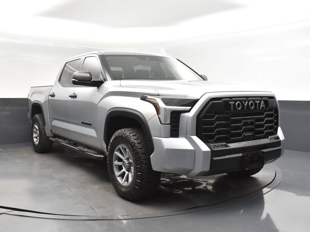 2022 Celestial Silver Metallic Toyota Tundra 4WD SR5 4X4 Truck