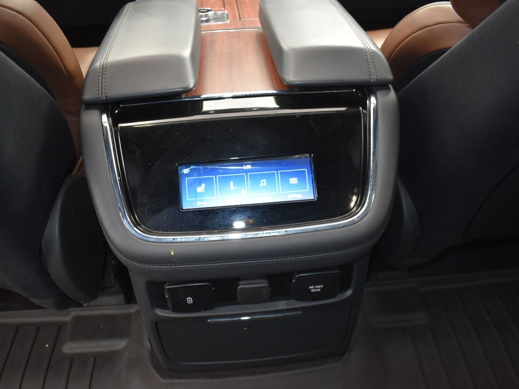 2023 Infinite Black Metallic Clearcoat Lincoln Navigator L L Reserve 4X4 SUV