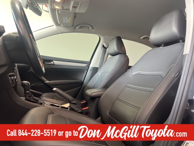2020 Volkswagen Passat 2.0T SE photo 16