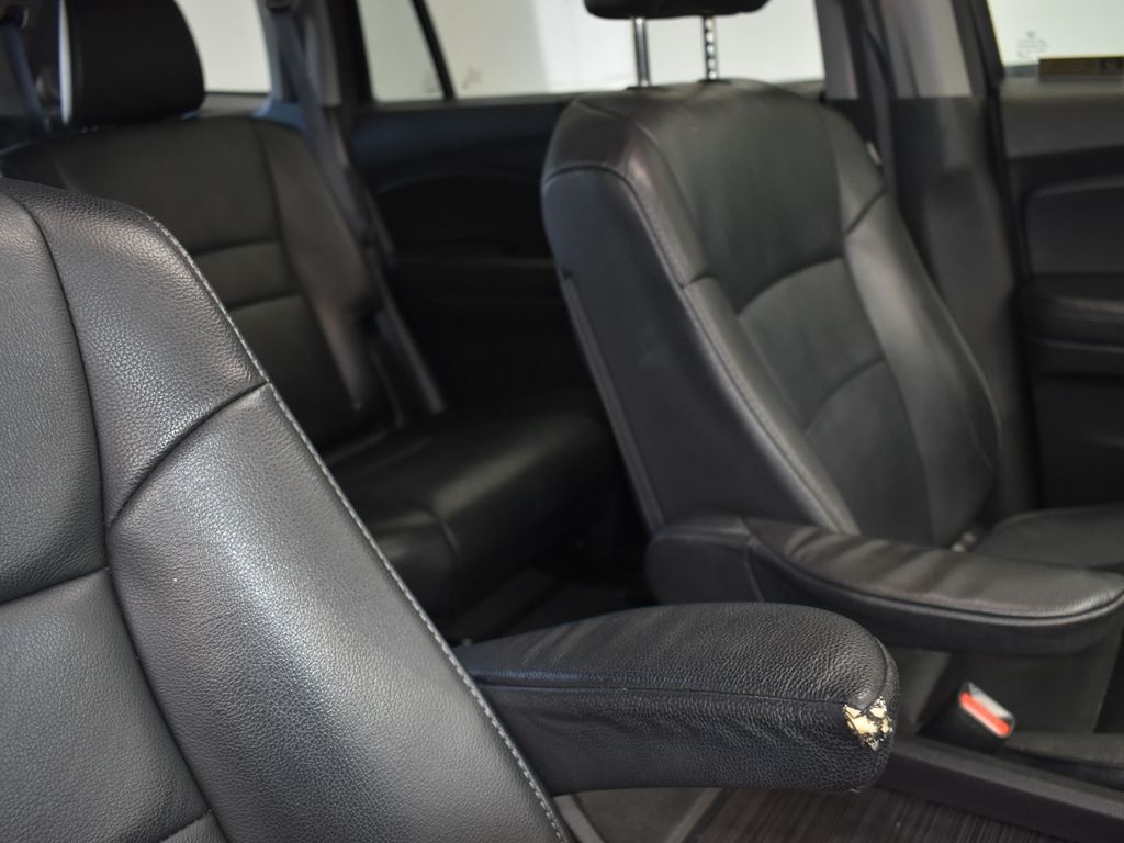 2019 Black Honda Pilot Touring FWD SUV