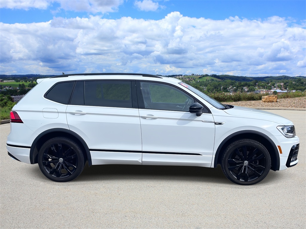 2021 Volkswagen Tiguan SE R-Line Black photo 2