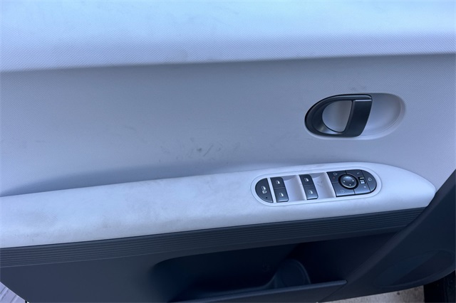 IONIQ 5 SEL