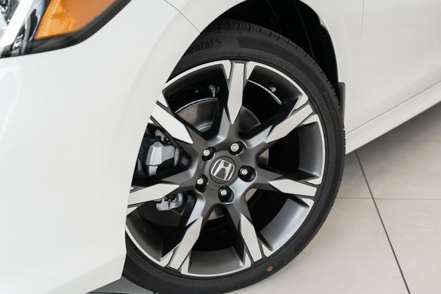 2026 Honda Civic Hybrid Sport Touring photo 2