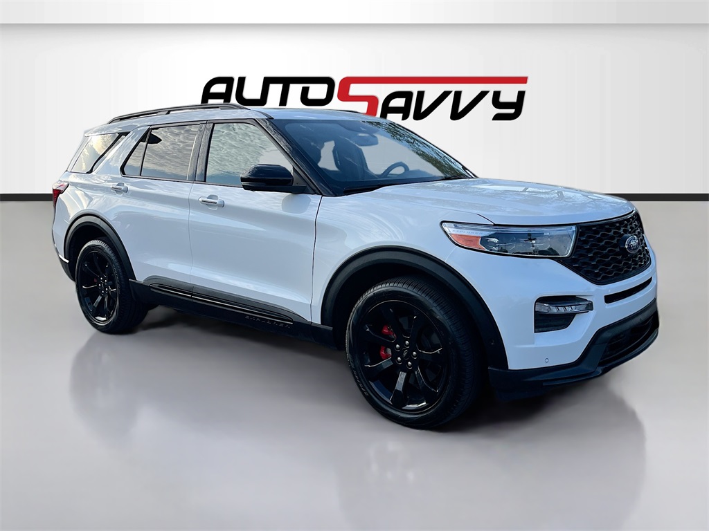 2023 Ford Explorer ST's photo