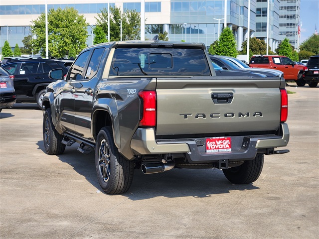 2025 Toyota Tacoma TRD Sport Double Cab photo 2