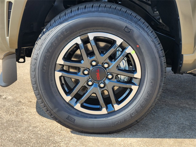 2025 Toyota Tacoma TRD Sport Double Cab photo 6