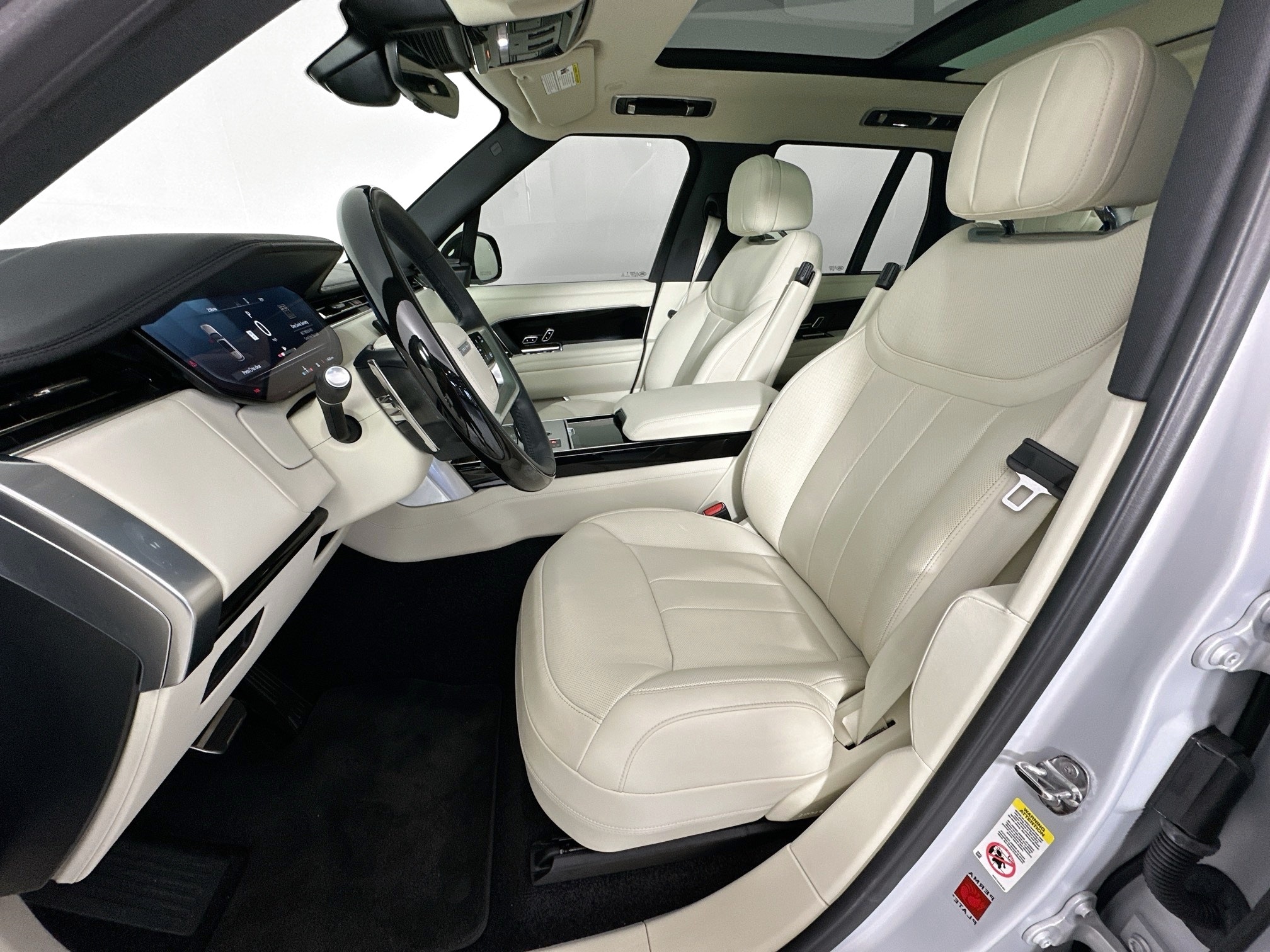 used 2025 Land Rover Range Rover car, priced at $139,995