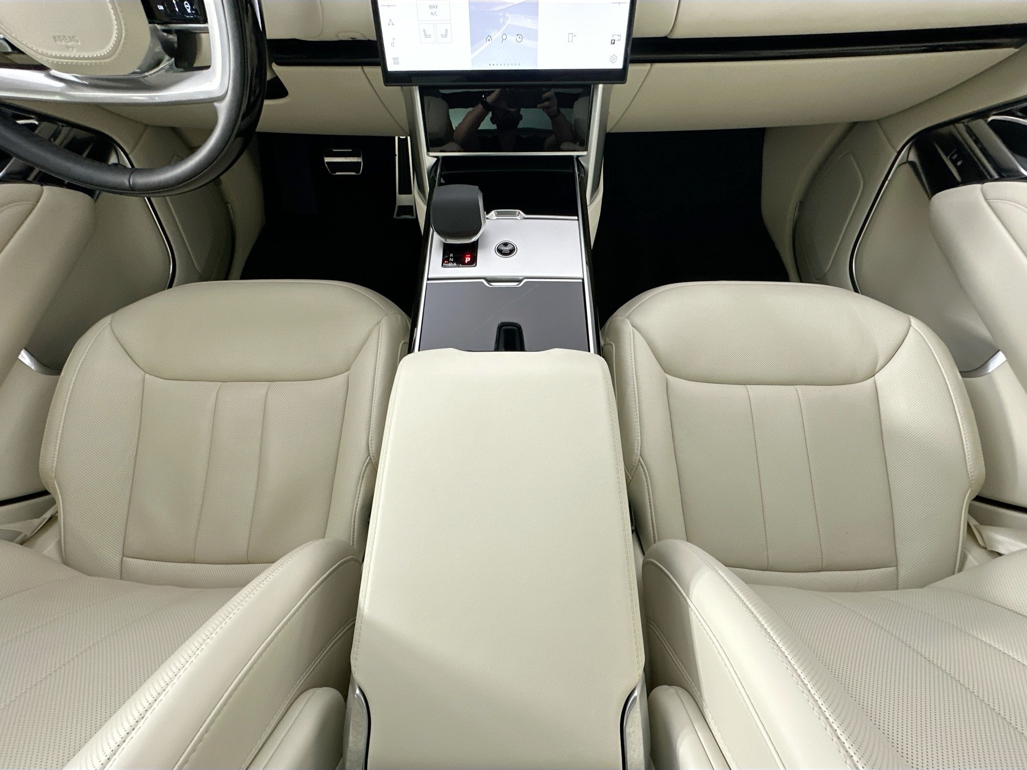 used 2025 Land Rover Range Rover car, priced at $139,995