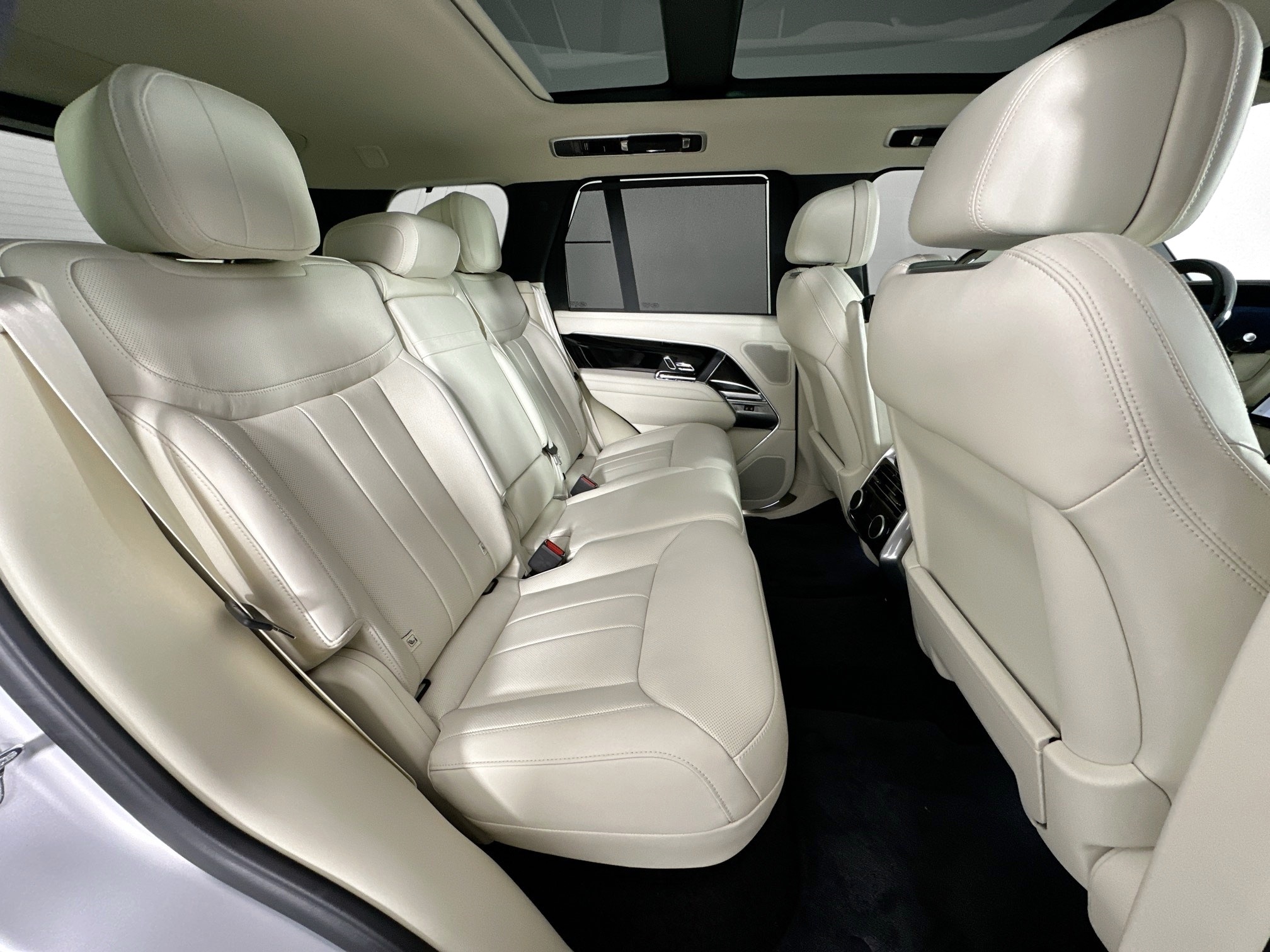 used 2025 Land Rover Range Rover car, priced at $139,995