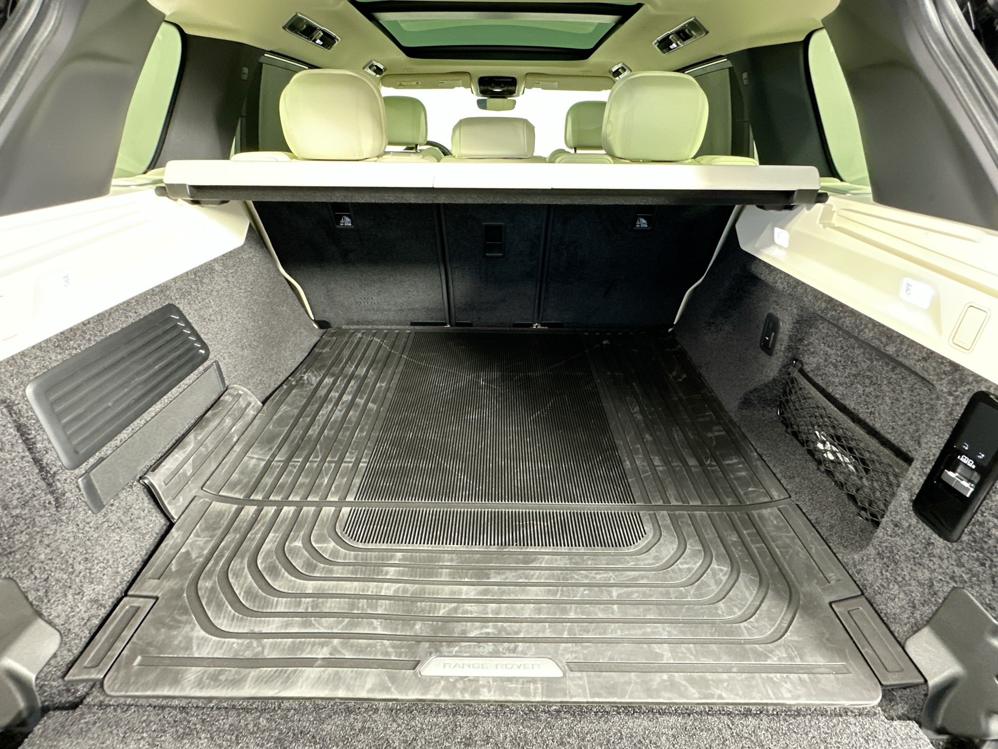 used 2025 Land Rover Range Rover car, priced at $139,995