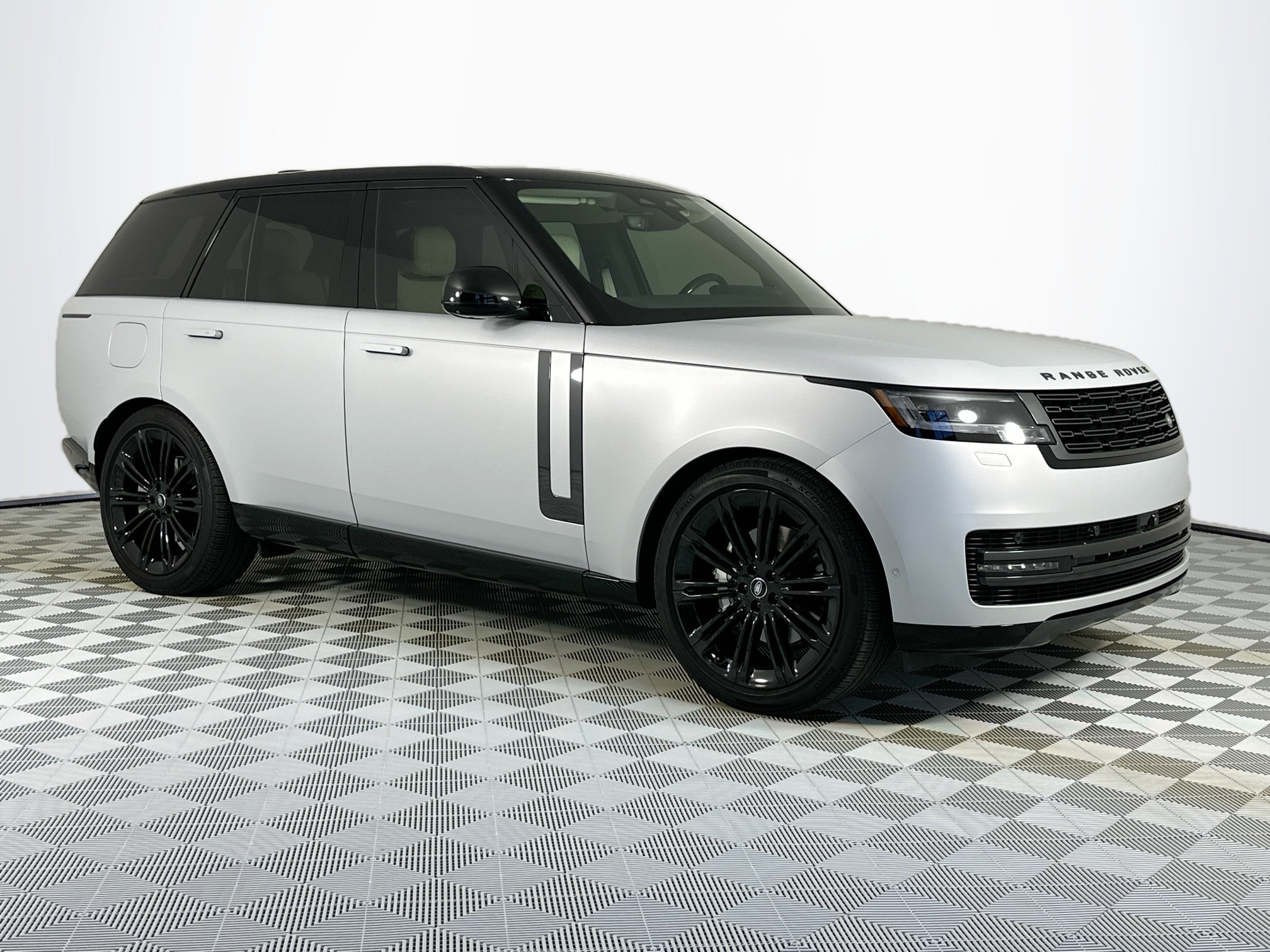 used 2025 Land Rover Range Rover car, priced at $139,995