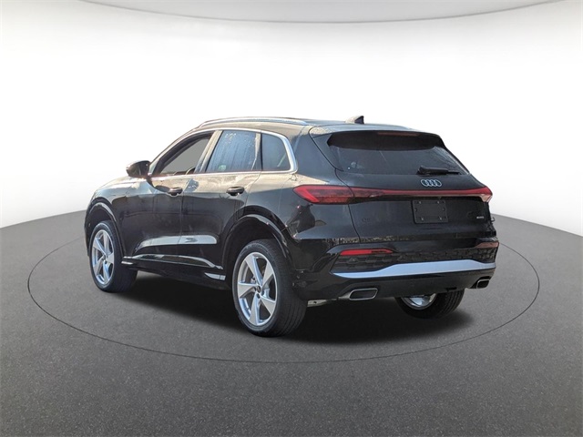 new 2025 Audi Q5 car, priced at $58,280