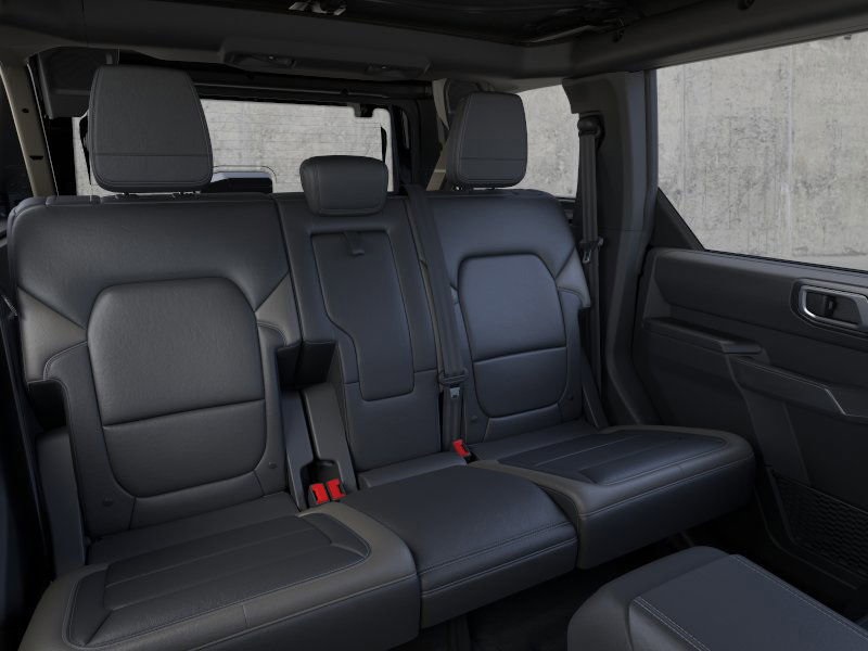 2025 Ford Bronco Outer Banks photo 11