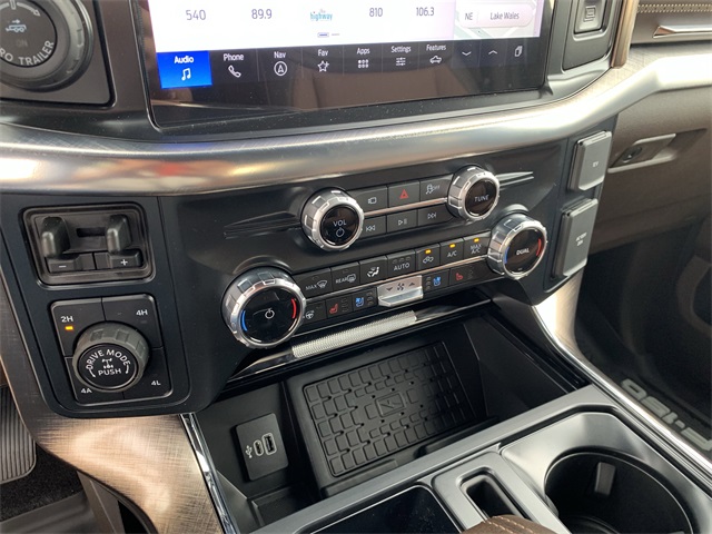 2025 Star White Metallic Tri-Coat Ford F-150 King Ranch 4X4 Truck