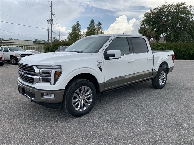 2025 Star White Metallic Tri-Coat Ford F-150 King Ranch 4X4 Truck