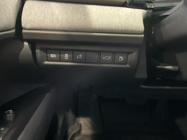 2026 Toyota Camry LE photo 13