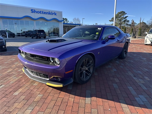 2023 Dodge Challenger R/T's photo