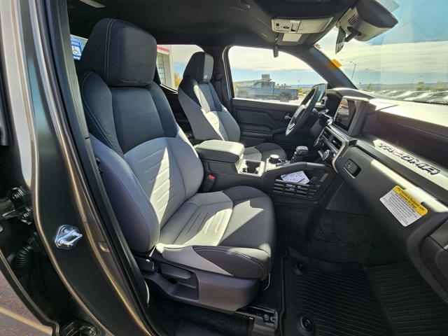 2025 Toyota Tacoma TRD Off-Road Double Cab photo 22