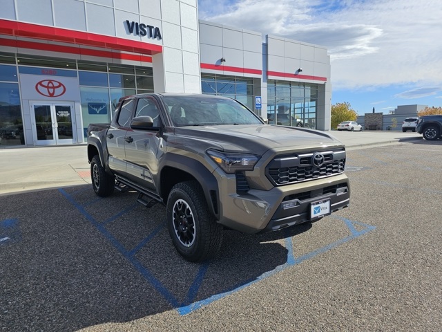 2025 Toyota Tacoma TRD Off-Road Double Cab photo 3
