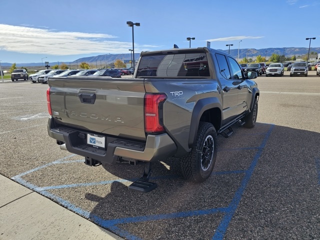 2025 Toyota Tacoma TRD Off-Road Double Cab photo 5