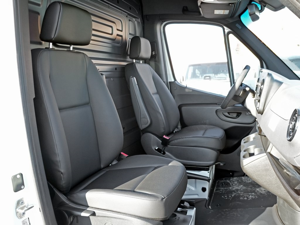 new 2025 Mercedes-Benz Sprinter 2500 car, priced at $59,609