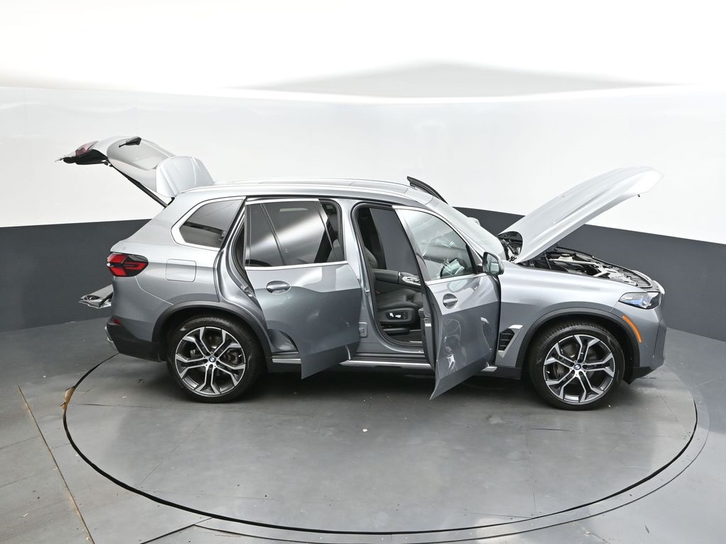 2025 Skyscraper Gray Metallic BMW X5 sDrive40i RWD SUV