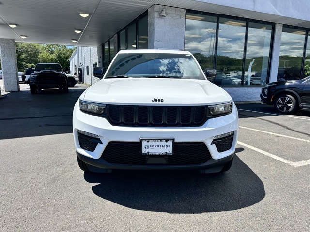 2025 Bright White Clearcoat Jeep Grand Cherokee Limited 4X4 SUV