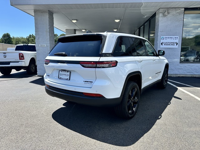 2025 Bright White Clearcoat Jeep Grand Cherokee Limited 4X4 SUV