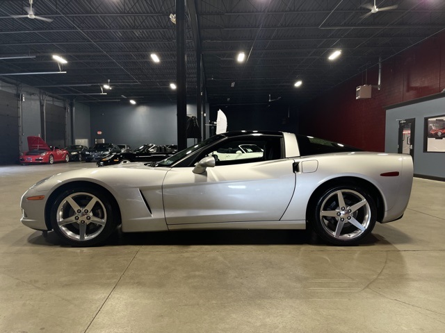 2005-Chevrolet-Corvette-Base 2005-Chevrolet-Corvette-Base