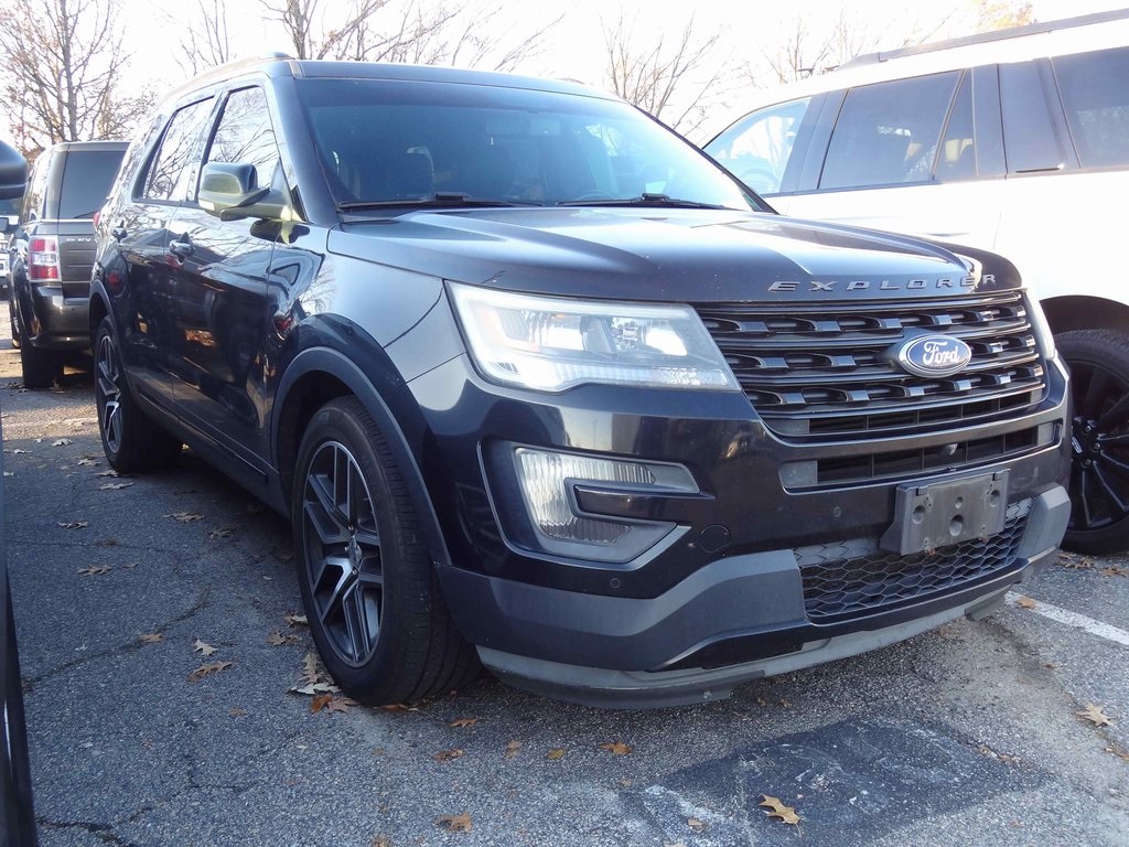 2016 Ford Explorer Sport's photo