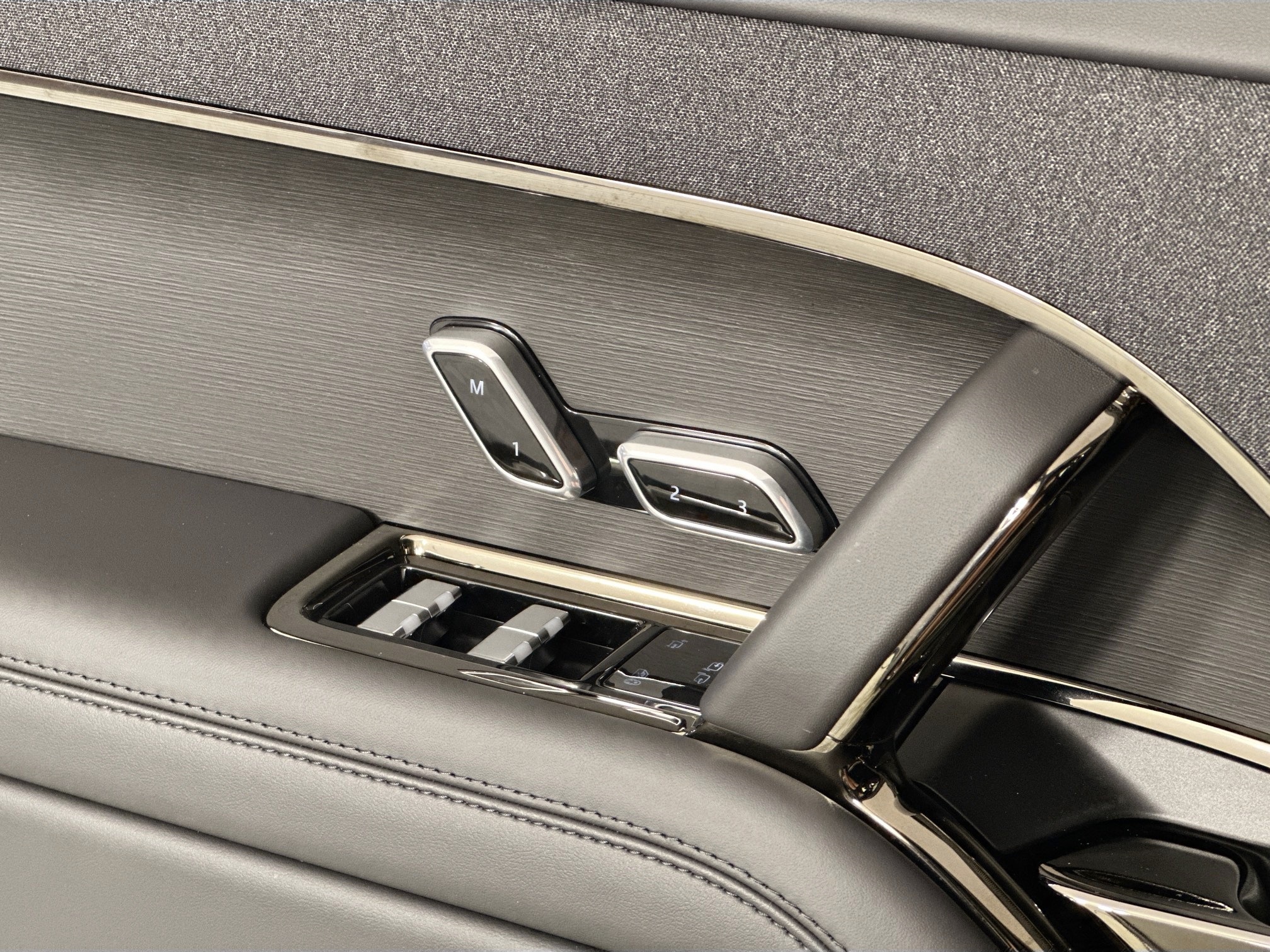 new 2026 Land Rover Range Rover Sport car, priced at $89,940