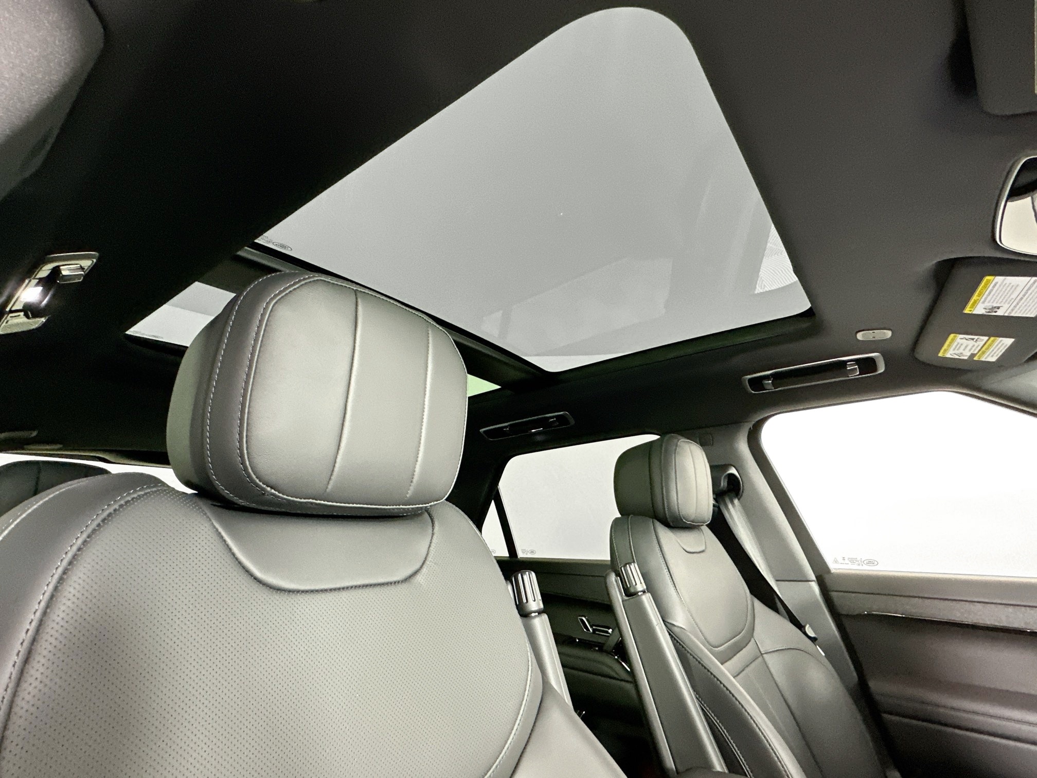 new 2026 Land Rover Range Rover Sport car, priced at $89,940