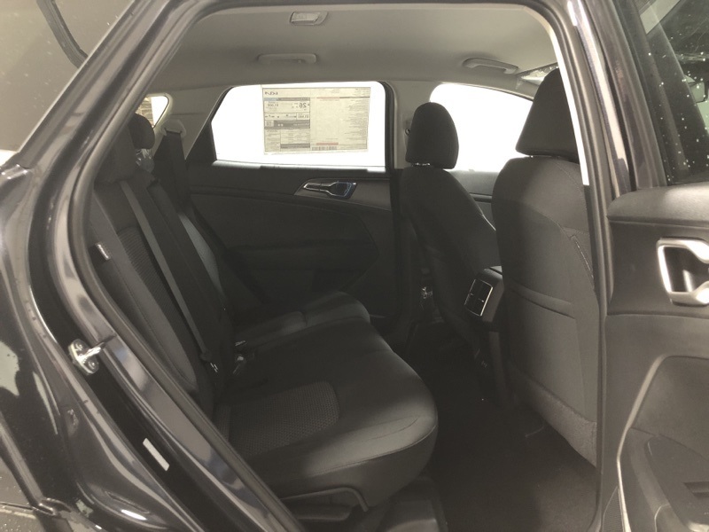 2026 Kia Sportage LX photo 12