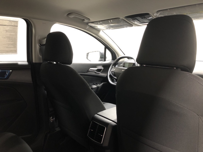 2026 Kia Sportage LX photo 13