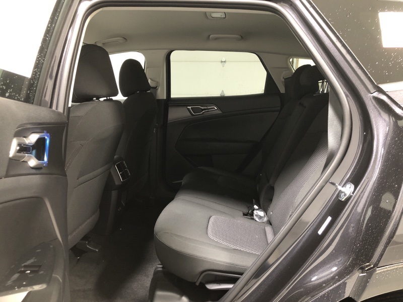 2026 Kia Sportage LX photo 17