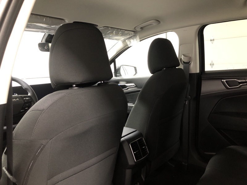 2026 Kia Sportage LX photo 18