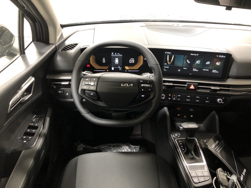 2026 Kia Sportage LX photo 27