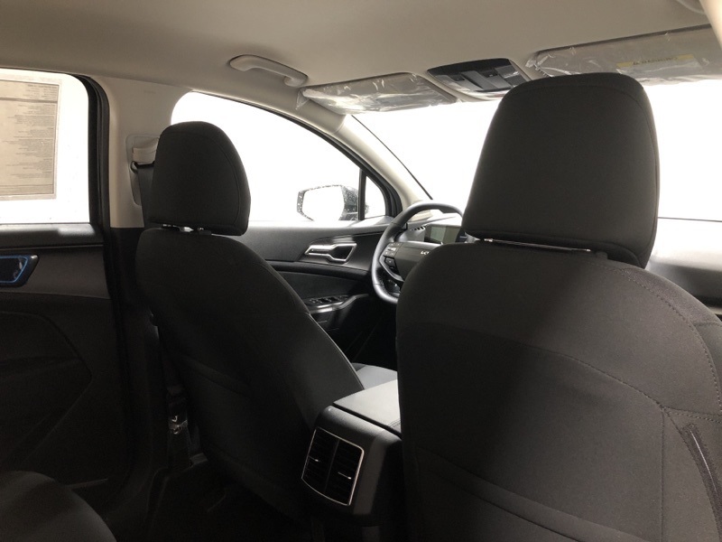 2026 Kia Sportage LX photo 9