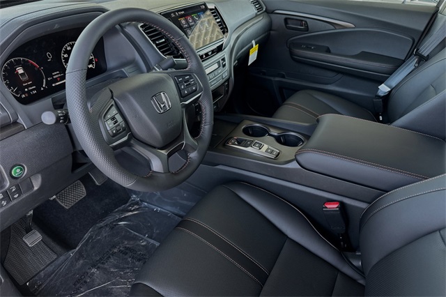 2025 Honda Ridgeline TrailSport photo 3