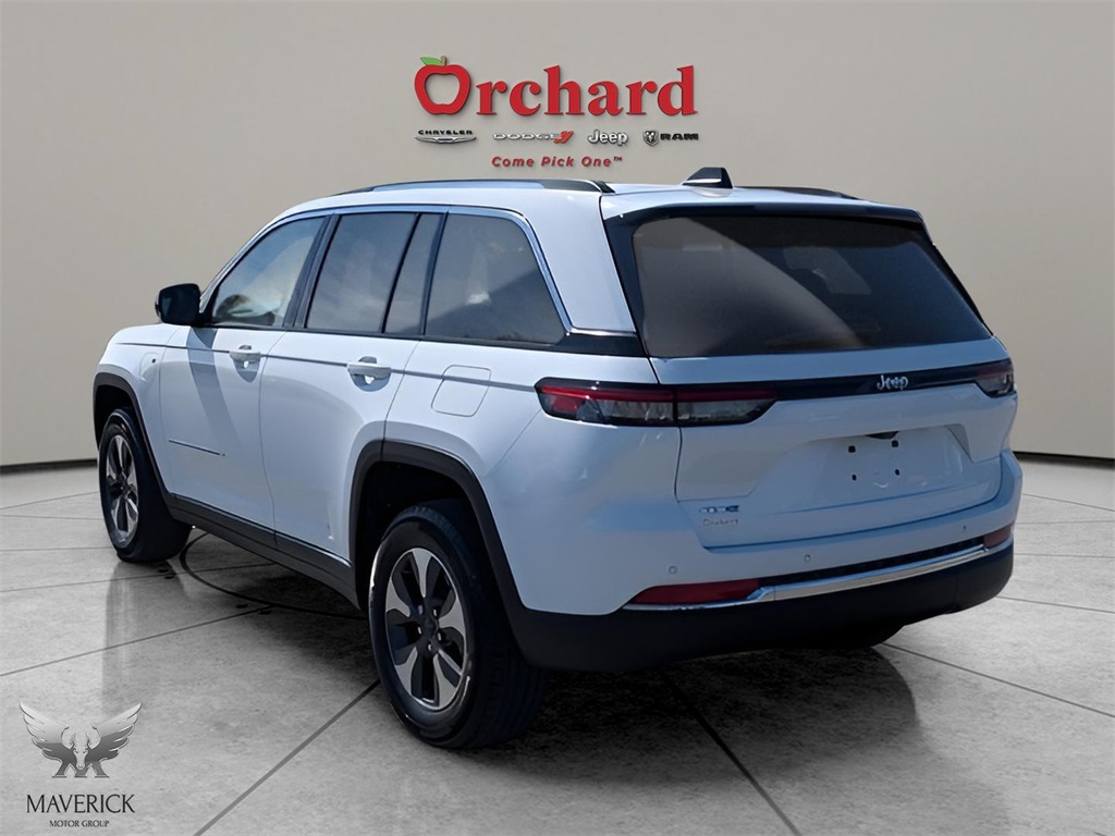 2022 Bright White Clearcoat Jeep Grand Cherokee 4xe 4xe 4X4 SUV